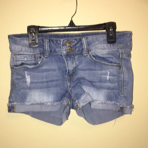 Light Wash Shorts Mudd size3 - Picture 1 of 3
